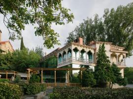 Vinotel Boutique Hotel, hotel blizu znamenitosti Sameba Cathedral, Tbilisi