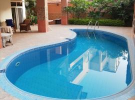 Magic Studio Pool View, New Cairo、カイロにあるCanadian International College - CICの周辺ホテル