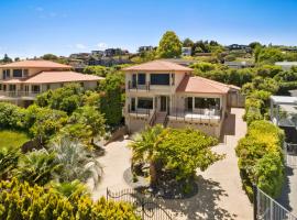 Lake View by Town, beach rental in Taupo