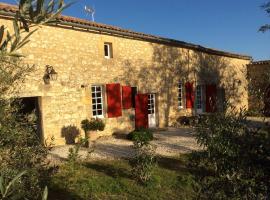 annexe du Mesnil, hotel with parking in Le Tourne