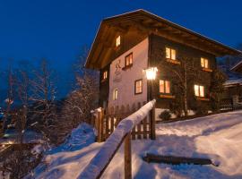 Ferienhaus/Chalet Schneiderhäusl, viešbutis mieste Flachau