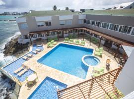 Hotel Decameron Maryland All Inclusive: San Andrés'te bir otel