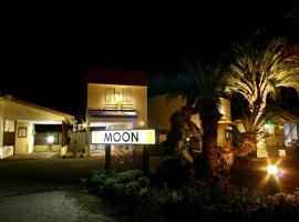 Restay Moon Kochi (Adult Only), love hotel in Kochi