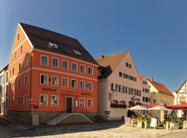 Stadthotel Kachelofen, hótel í Krumbach