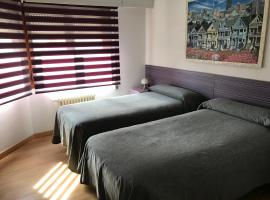 Pension Berceo, hotel en Logroño