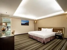 Yoyo Hotel