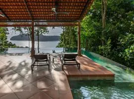 Ambong Pool Villas - Private Pool