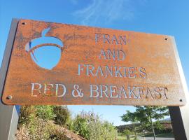 Fran and Frankie's Bed & Breakfast, hotell i nærheten av Waiorau Snow Farm i Luggate