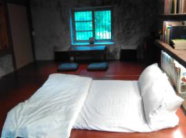 Yilan For A Night B&B, hotel v destinaci Dongshan