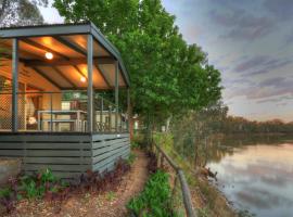 Moama Riverside Holiday Park、モアマのホリデーパーク