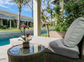 CRAFT Resort & Villas, hotel in Phuket Town