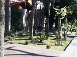 HAPPY TOUR CHALET, chalet i Foz do Iguaçu