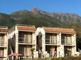 Howard Johnson by Wyndham Olmue, hotel v destinaci Olmué