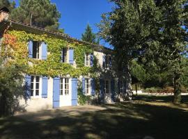 L'Airial, Moustey, hotel con estacionamiento en Moustey