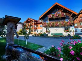 Linharterhof, hotel v Hausu