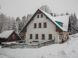 Chata Slunečná, lodge in Jestrabi V Krkonosich