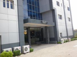 Nandas Hotel, hotel u gradu Sagamu