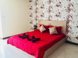 Thani Residence, hotel in Chon Buri