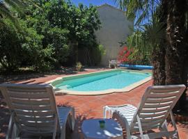 Logis Auberge du Château, hotel v destinaci Margon