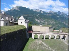 Appartement familial, ski resort in Mont-Dauphin