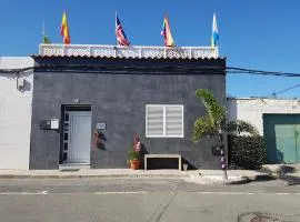 Rickaty Lodge Bed and Breakfast, Airport Hotel, Hotel de aeropuerto, Las Palmas Airport, Gran Canaria Airport, LPA, Spain