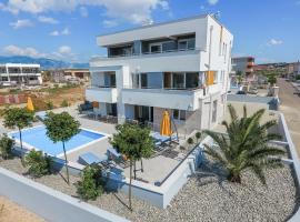 Apartments & Rooms Villa Casia, hotel pro pobyt s domácími mazlíčky v Novalji