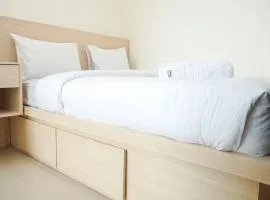 Comfort and Cozy 2BR Apartment Parahyangan Residence By Travelio