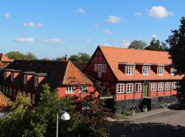 Pension Sandbogaard, hotel in Sandvig