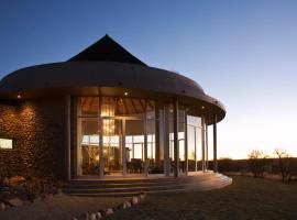 Naankuse Lodge: Windhoek şehrinde bir otel