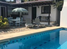 Hidden Cottage, hotel with parking in Kyrenia