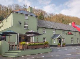 The Cambrian Inn: Solva şehrinde bir Oda ve Kahvaltı