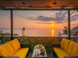 Arilla Beach Hotel, hotel v destinaci Perdika