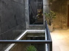 LE LODGE MANSION