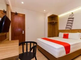 RedDoorz Plus @ CBD Bintaro