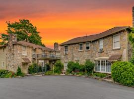 Echo Mountain Inn, bed and breakfast a Hendersonville