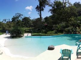 Mei Tai Cacao Lodge, hotel i nærheden af Miravalles Volcano, Bijagua