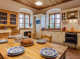 Statek U Medvěda, hotel en Nová Pec