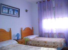 Hostal Madrid Paris, holiday rental in Buitrago del Lozoya