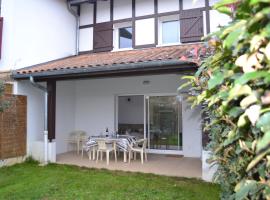 Maison Lore Mendi Amotz، كوخ في سانت-بول-سور-نيفيل