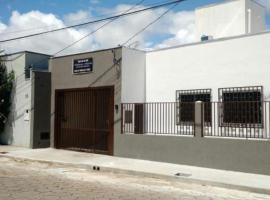 Casa no centro com 4 quartos e ar condicionado – hotel w mieście São João Batista do Glória