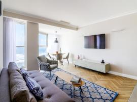 master Haifa Beach Apartments, хотел в Хайфа