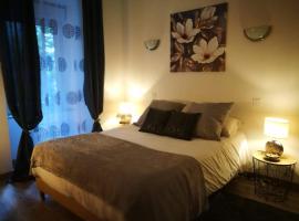 Le Grillon, hotel v destinaci Pontorson