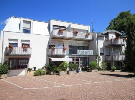 Pension & Residence Astoria, hotel en Prato allo Stelvio