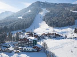 Hotel Waldfrieden, hotel cerca de Hochwurzenschlepplift, Schladming