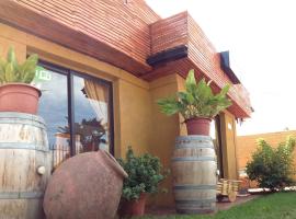 Economy Hostel Tierra Noble, bed and breakfast en Santa Cruz