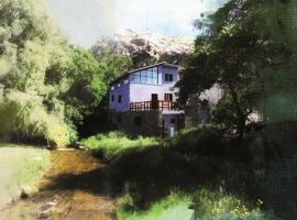Casas Rurales El Nacimiento, landsted i Pontones