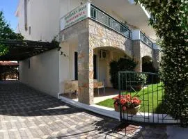 Kondilenias House