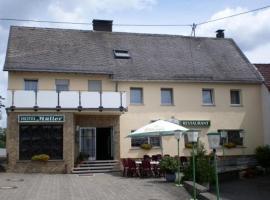 Hotel-Restaurant Müller, hotel v destinaci Salm