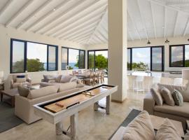 Sandcastle Beach House, hotelli The Valleyssa