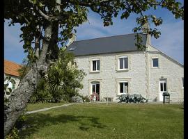 Maryse et Jean-Pierre, hotel perto de Batterie de Longues-sur-Mer, Longues-sur-Mer